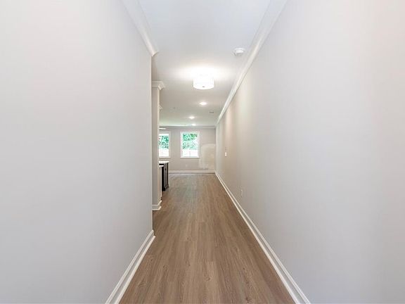 3rd image of 540 Feldspar Way