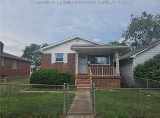 321 17th St, Dunbar, WV 25064