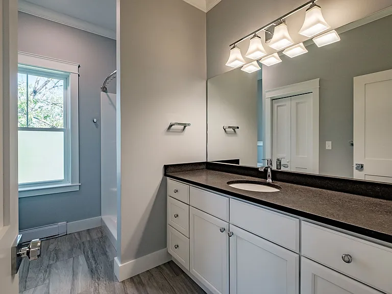 2 Cottage St #3 — Photo 18