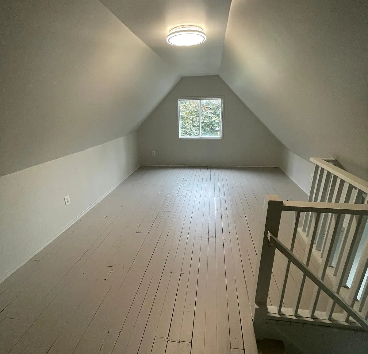 2 bed, 1013 sqft, $1,800 — Photo 2