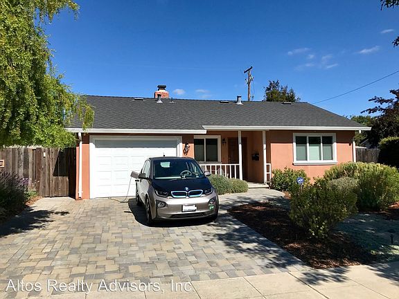 2nd image of 879 S Knickerbocker Dr