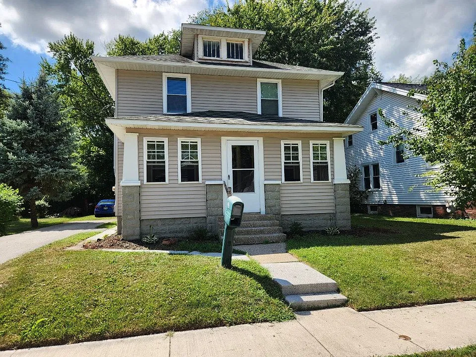 311 W Evers Ave