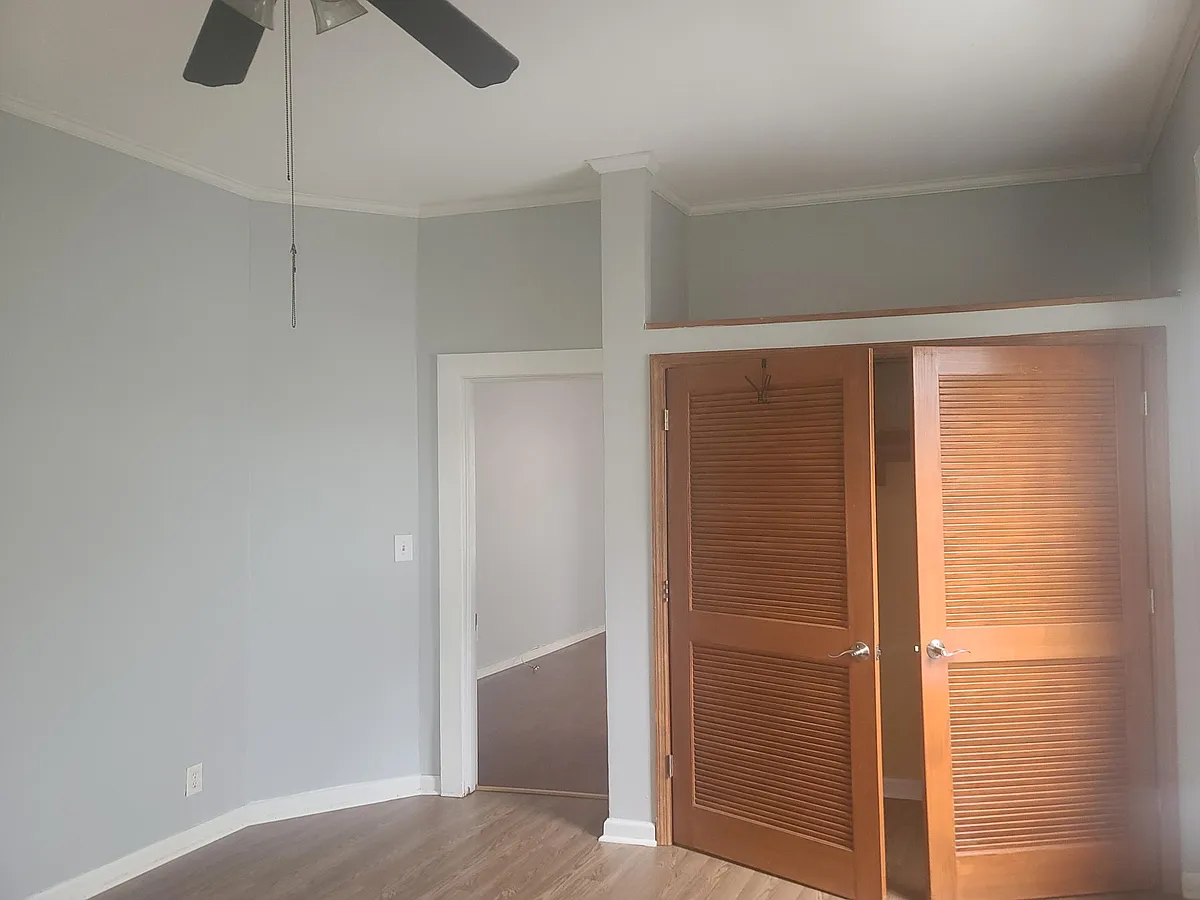 Building Photo - 305 Lucile Ave #1