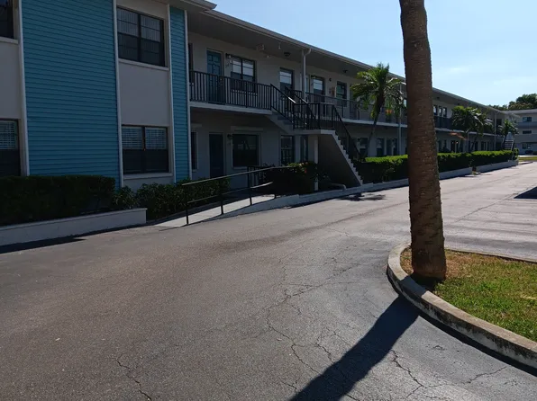 5967 Terrace Park Dr N Unit 209, Saint Petersburg, FL 33709