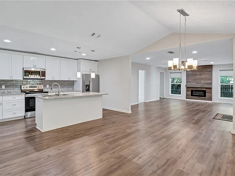 5772 Lilburn Stone Mountain Rd — Photo 12