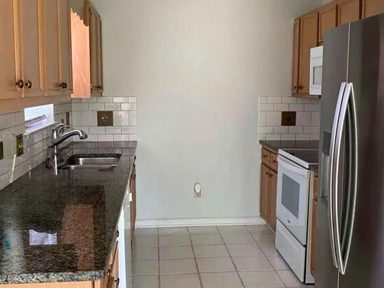 126 Ash Ct — Photo 4