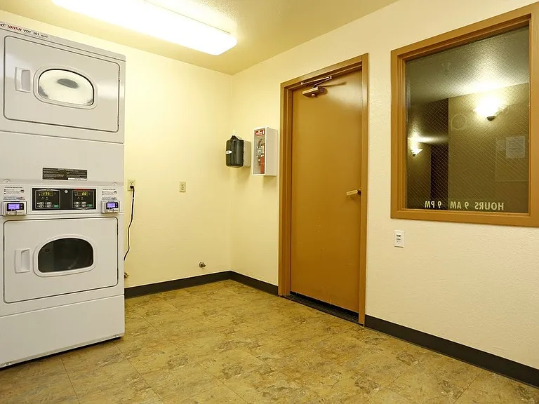 Bentley Place — Photo 14