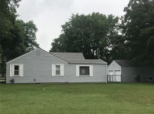 1230 N Nickey Ave, Decatur, IL 62526