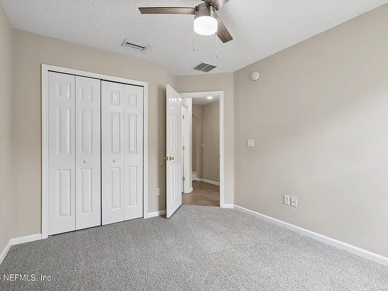 11242 Panther Creek Pkwy — Photo 24