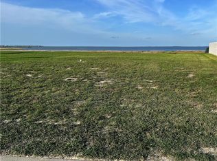 152 Reserve Ln, Rockport, TX 78382