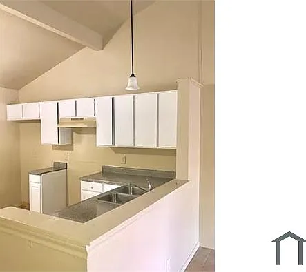 2 bed, 896 sqft, $1,300 — Photo 3