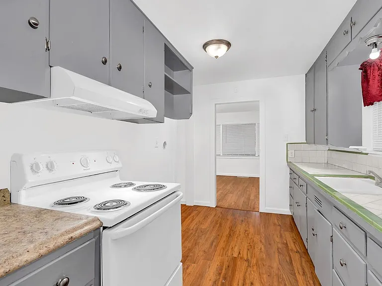 Kitchen 2nd view