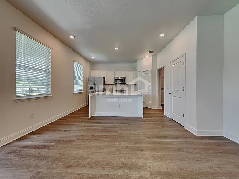 27888 Madison Green Way — Photo 5