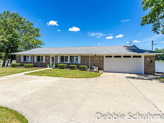 5th image of 1289 E Hess Lake Dr