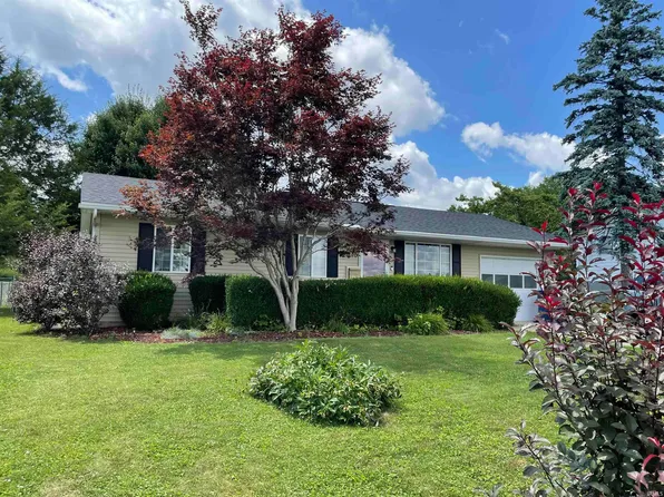 740 S Curry Pike, Bloomington, IN 47403