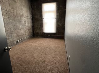 5 S 5th St #304, Terre Haute, IN 47807