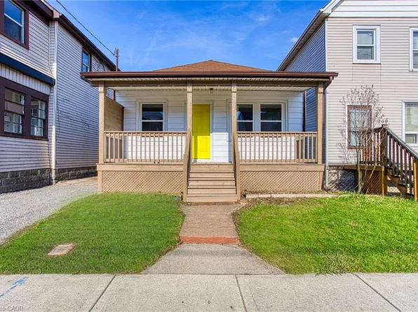 267 Rosslyn Ave N, Hamilton, ON L8L 7P9