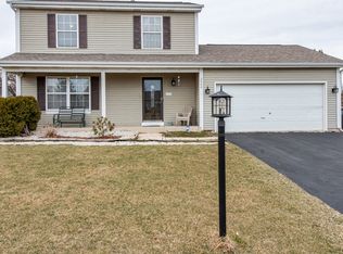 3400 Harbor Ridge Dr, Zion, IL 60099