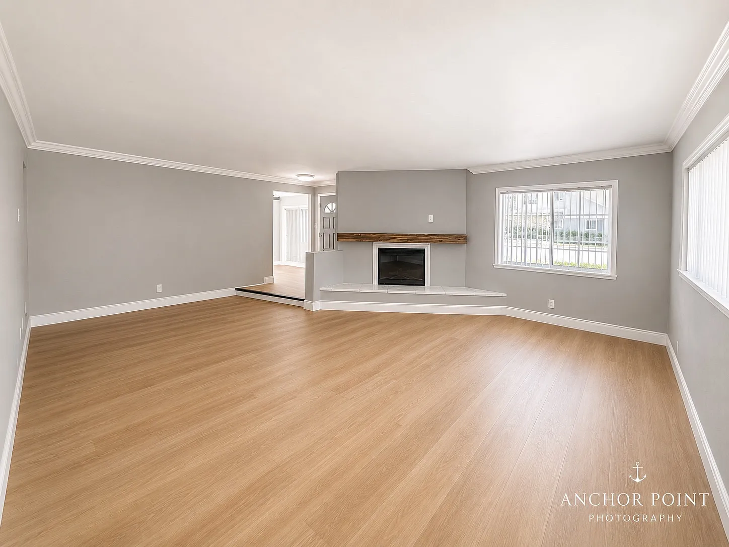 3 bed, 1318 sqft, $4,375 — Photo 3
