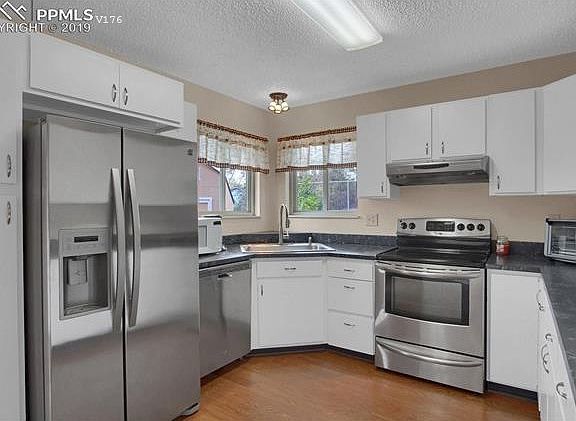 5th image of 1170 Kachina Dr