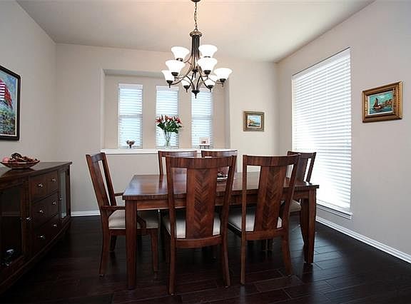 5th image of 1411 Crescent Valley Dr