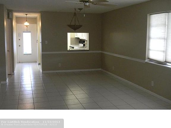 4th image of 3221 NE 8th St APT 106F
