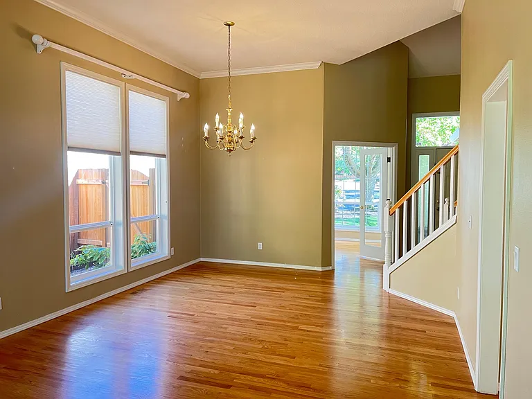 4979 Bilford Ln — Photo 3