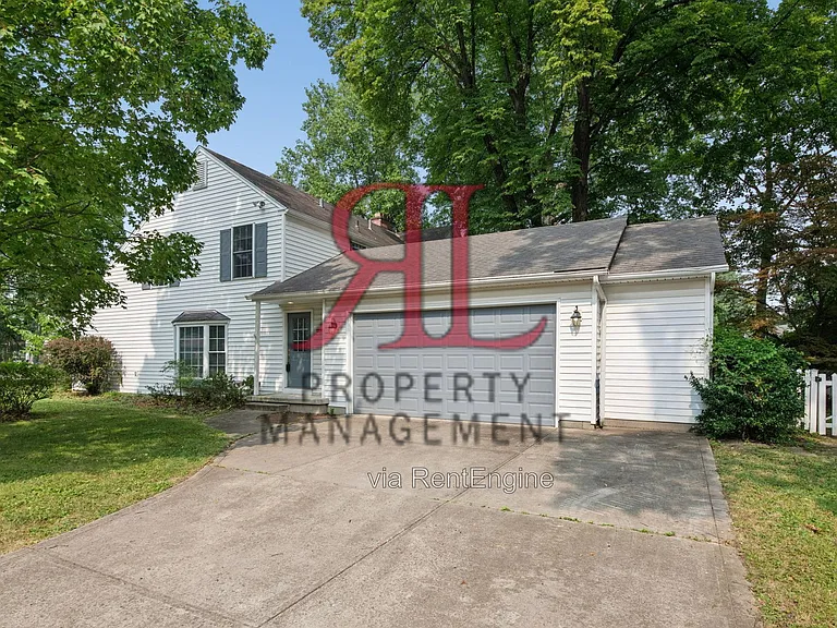 85 Eastmoor Blvd — Photo 2