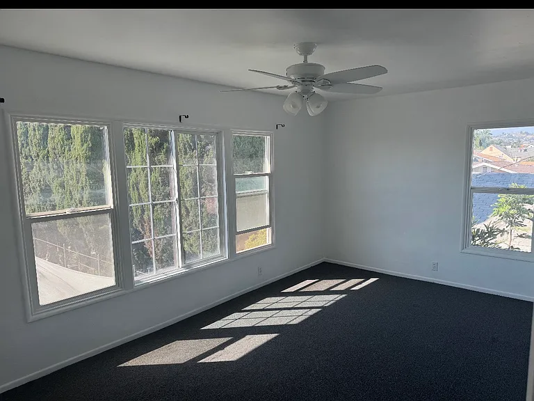 568 Margaret Ave #1 — Photo 12