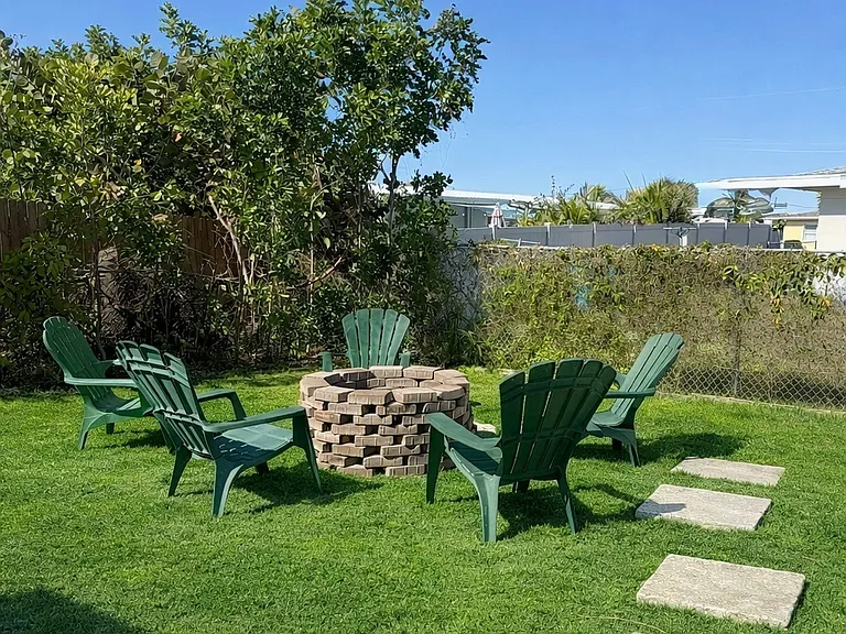 21484 Edgewater Dr — Photo 13