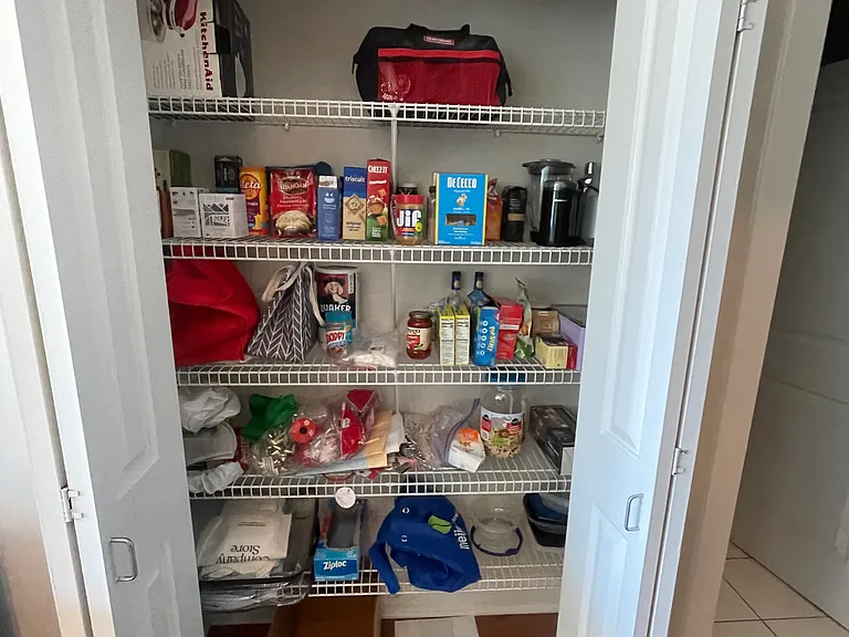 2000 N Milwaukee Ave #204 — Photo 7