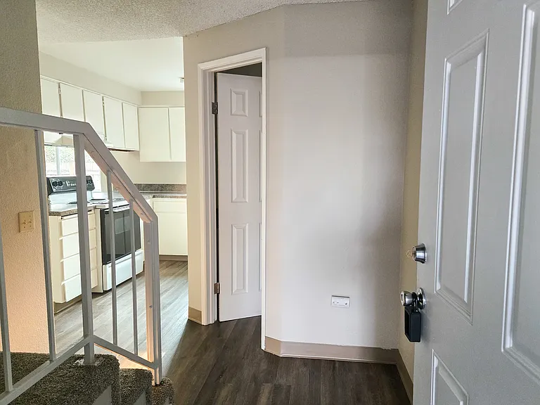 2497 Hyde St SE #2497 — Photo 2