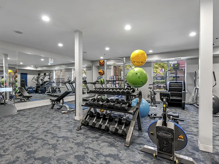 24-Hour Fitness Center at Avant at the Arboretum Apartments in Lisle, IL 60532