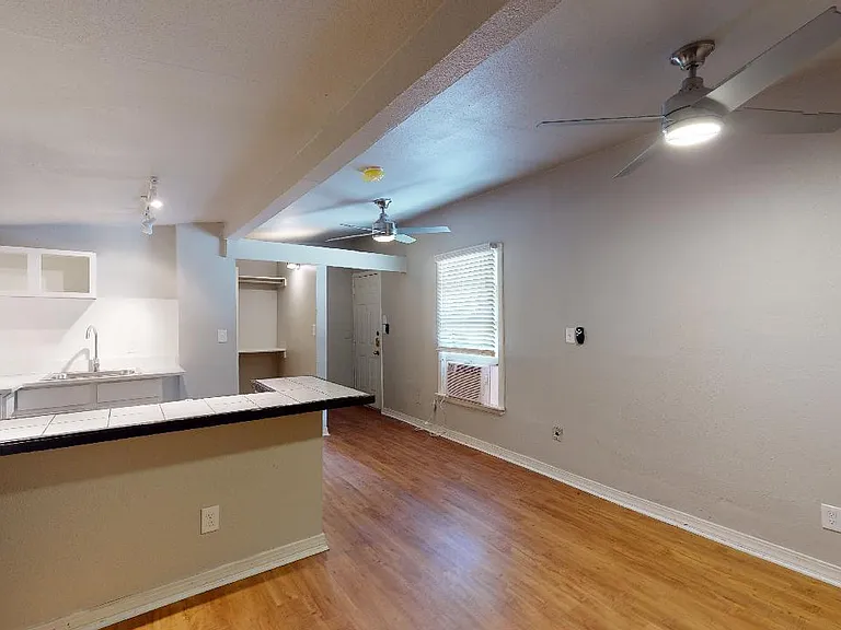 4515 Junius St — Photo 48