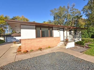 2005 Barclay St N, Maplewood, MN, 55109
