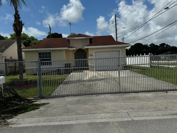 3526 Hiawatha Avenue, West Palm Beach, FL 33409