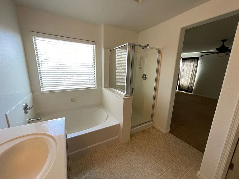 18235 N Alicia Ct — Photo 12