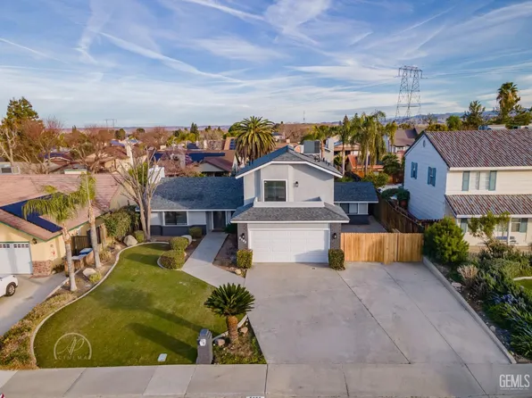 5900 Panorama Dr, Bakersfield, CA 93306