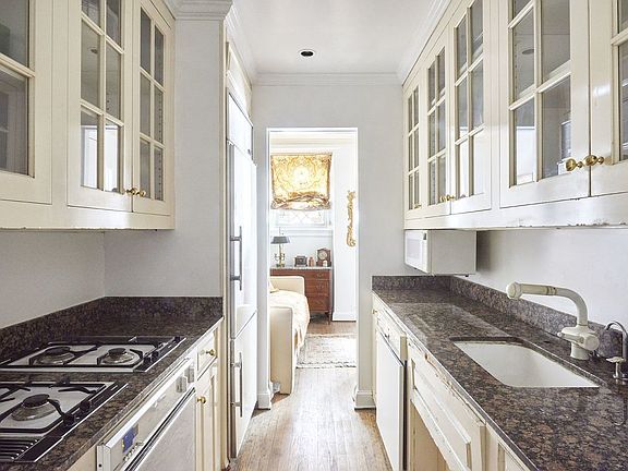 3rd image of 962 5th Ave #1C