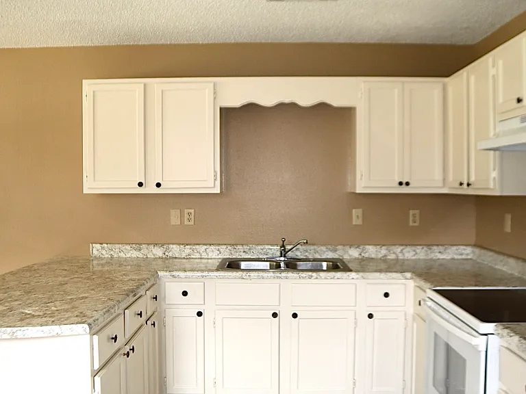 7 Sharon Cir #2 — Photo 7