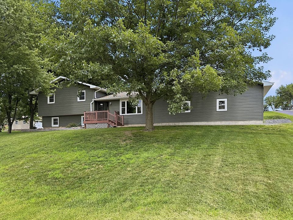 1st image of 902 Harvard Ave