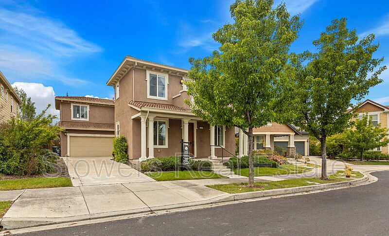 1st image of 2512 Piccadilly Cir