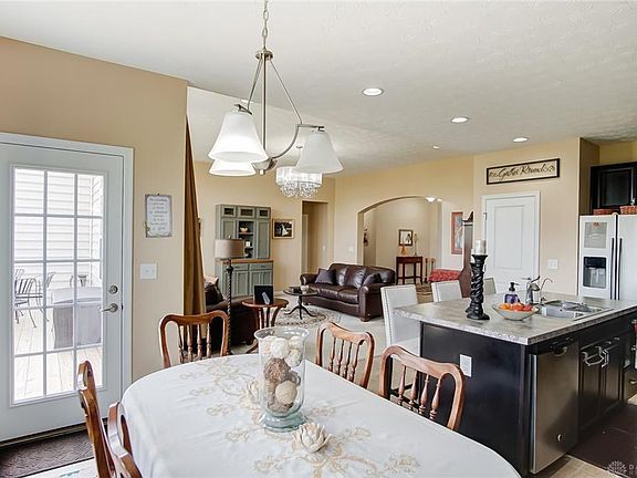 3rd image of 2499 Sunset Maple Dr