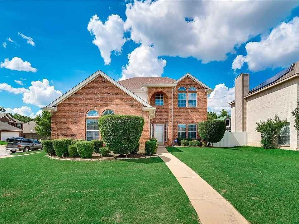 2609 Creekbend Dr