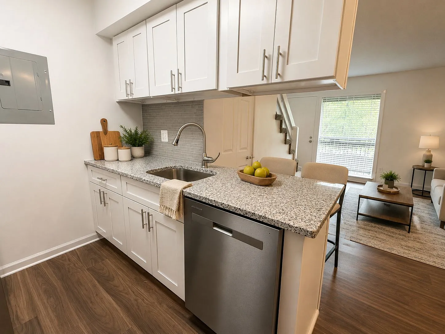 Merriman Valley Apartments & Townhomes — Photo 3
