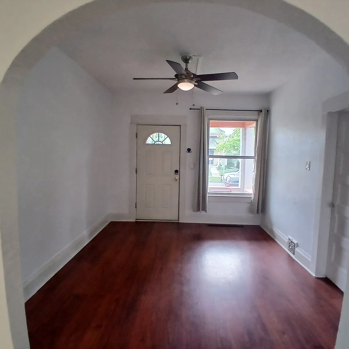 Living Room - 1001 S Pennsylvania St