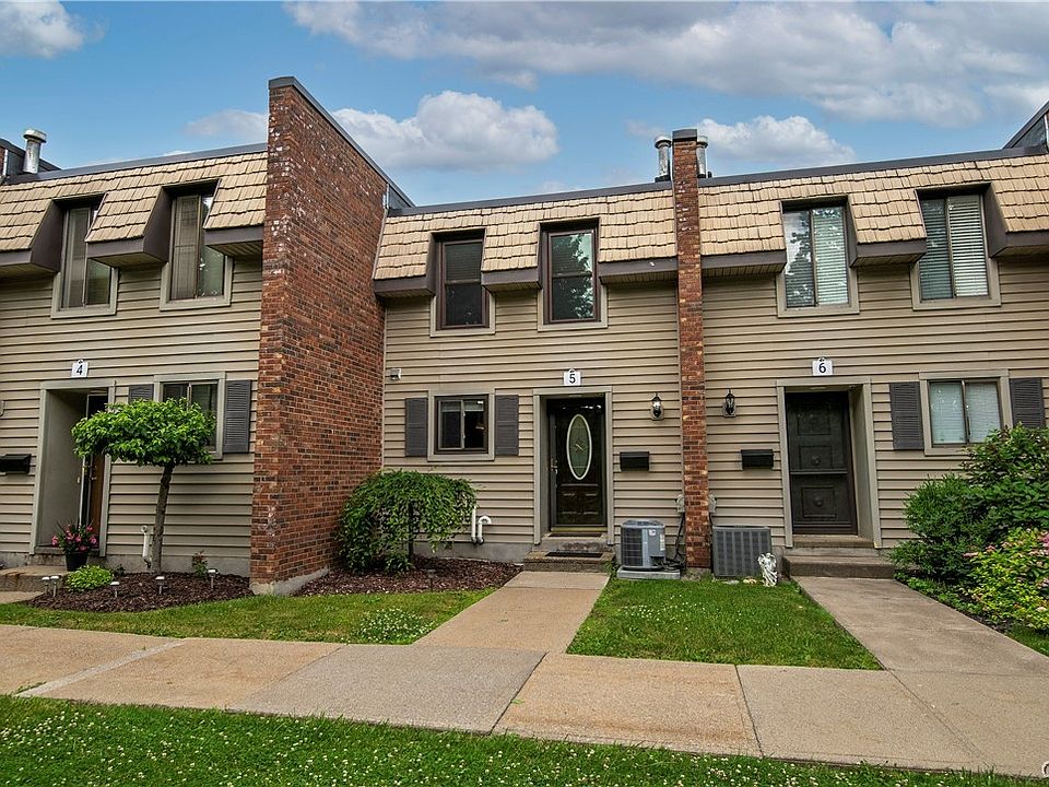 1st image of 5 Chestnut Hls