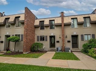 5 Chestnut Hls, New Hartford, NY 13413