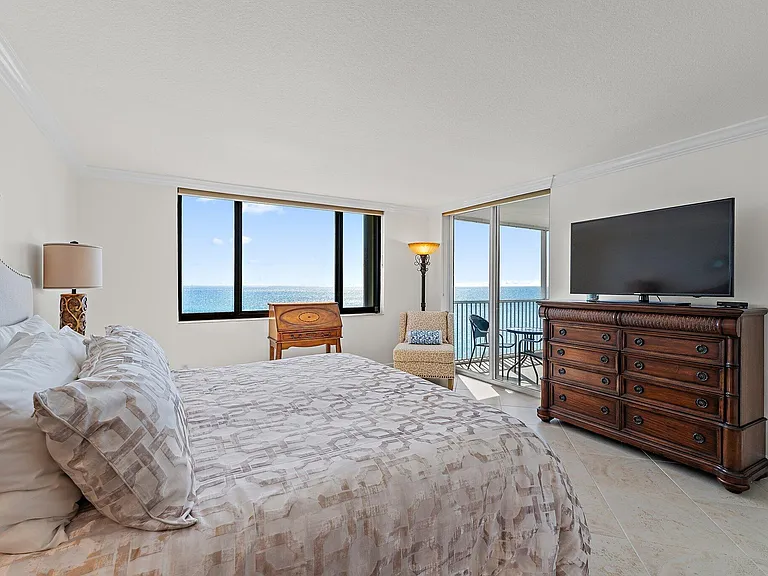 840 Ocean Dr #905 — Photo 20