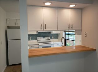 582 S 7th St, Ann Arbor, MI 48103